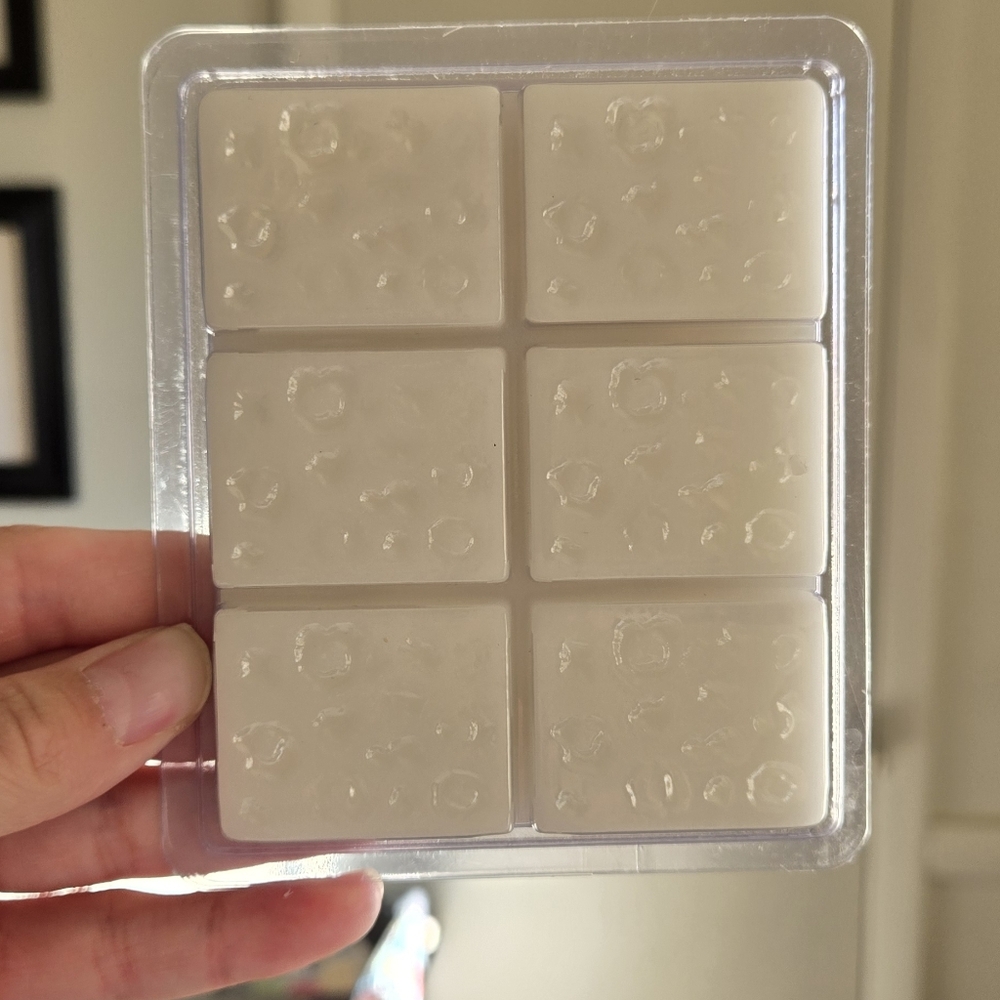 Tyler Wax Melts Trophy And Orange Vanilla Fragrance - Picture 4 of 4